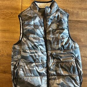 Urban Republic Black and Gray Camouflage Vest